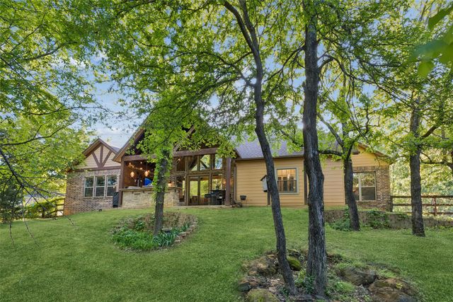 1402 Lakeview Boulevard, Denton, TX 76208