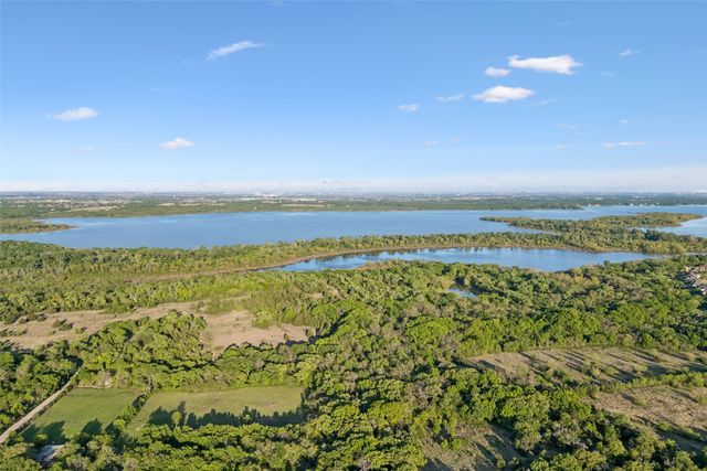 1402 Lakeview Boulevard, Denton, TX 76208