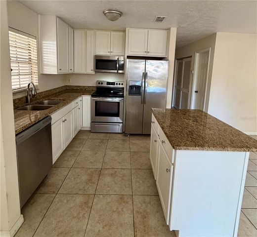 5502 S ELKINS AVENUE, Tampa, FL 33611