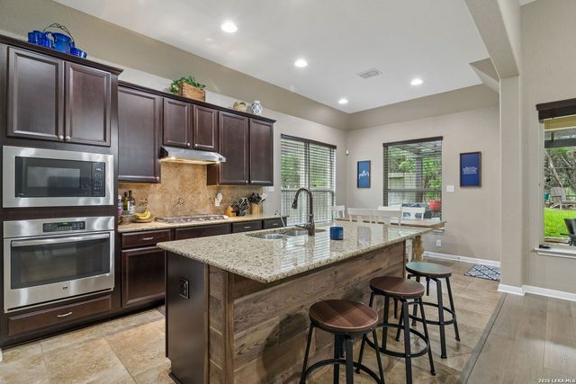 10319 Salamanca, Helotes, TX 78023
