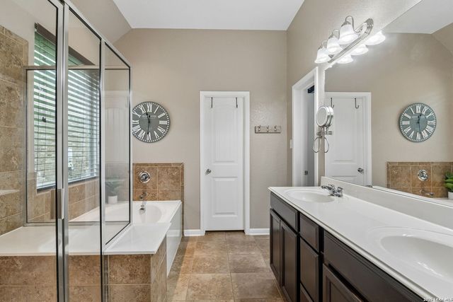 10319 Salamanca, Helotes, TX 78023