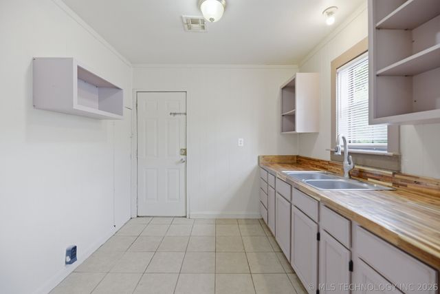 1432 N Boston Place, Tulsa, OK 74106