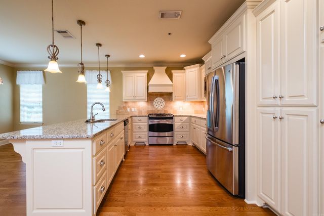 100 Vallon Ln Unit 104, Little Rock, AR 72223