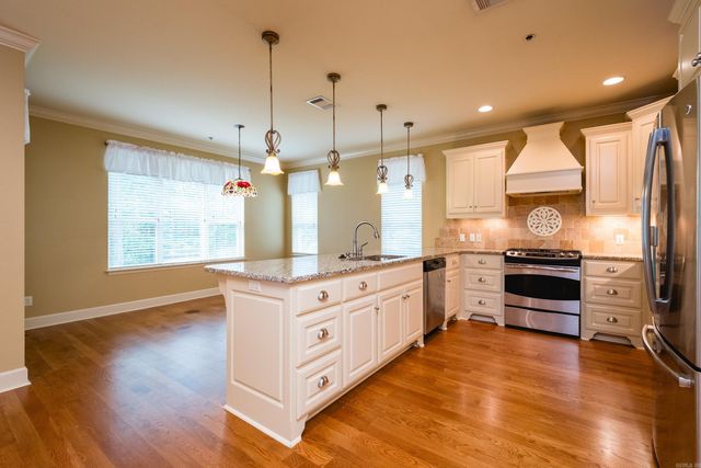 100 Vallon Ln Unit 104, Little Rock, AR 72223