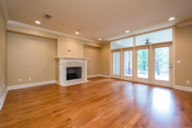 100 Vallon Ln Unit 104, Little Rock, AR 72223