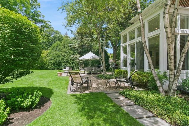1448 Sheridan Road, Highland Park, IL 60035