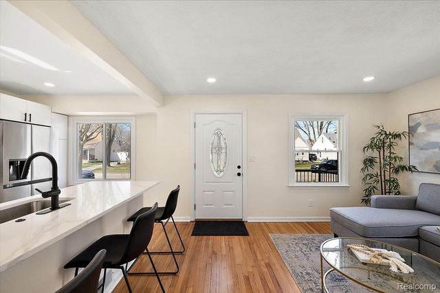 1888 Griffith Avenue, Berkley, MI 48072