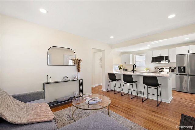 1888 Griffith Avenue, Berkley, MI 48072