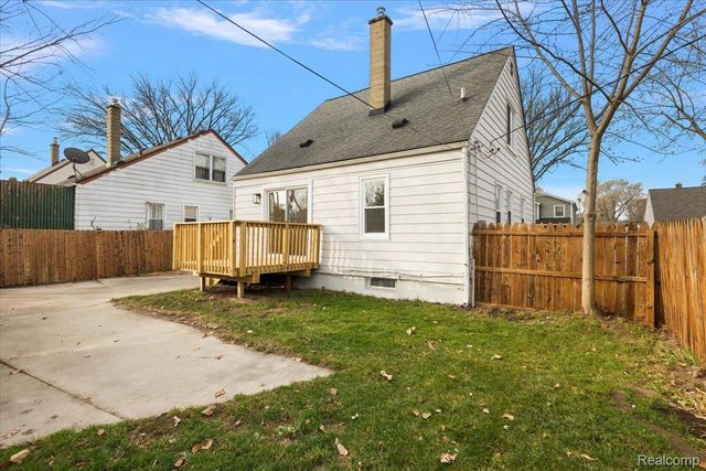 1888 Griffith Avenue, Berkley, MI 48072