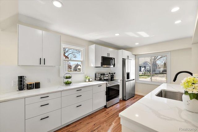 1888 Griffith Avenue, Berkley, MI 48072