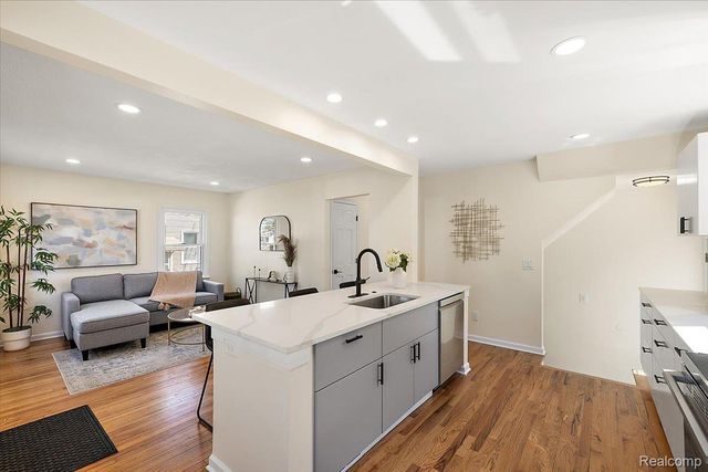 1888 Griffith Avenue, Berkley, MI 48072