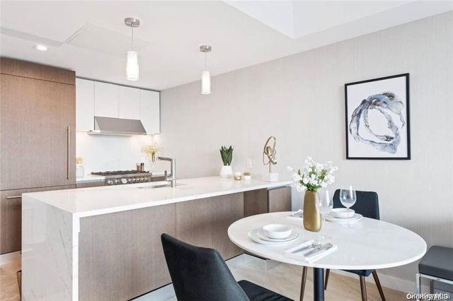 33-66 Farrington Street 11D, Flushing, NY 11354