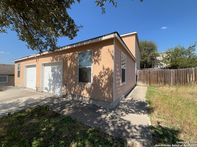 8025 MAVERICK CLIMB, San Antonio, TX 78250
