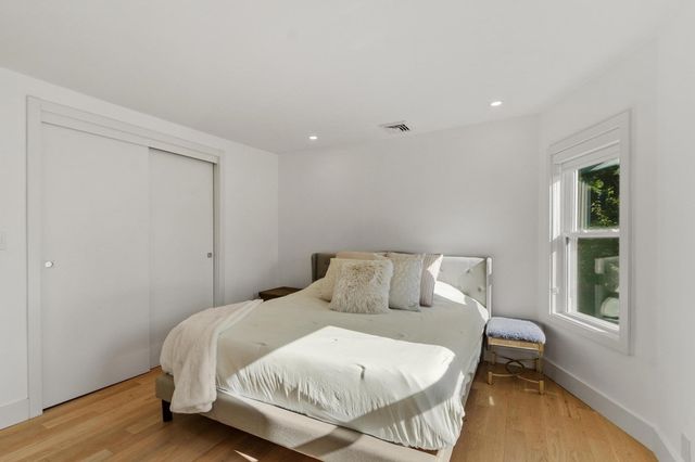 32 Coolidge Ave, Peabody, MA 01960