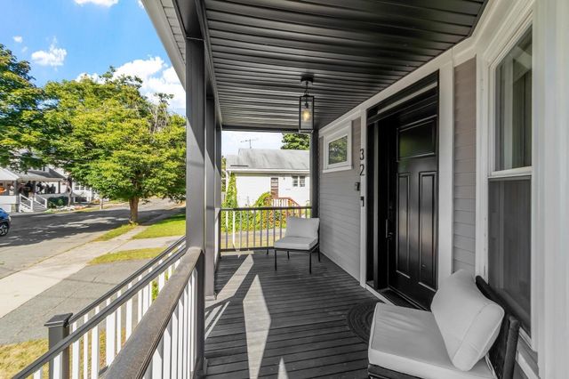32 Coolidge Ave, Peabody, MA 01960