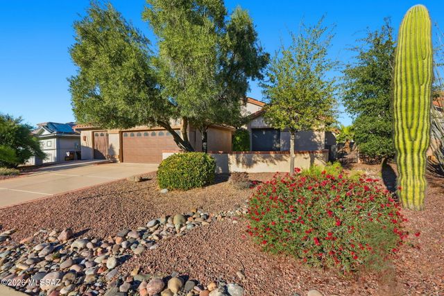 2125 E Cypress Canyon Drive, Green Valley, AZ 85614
