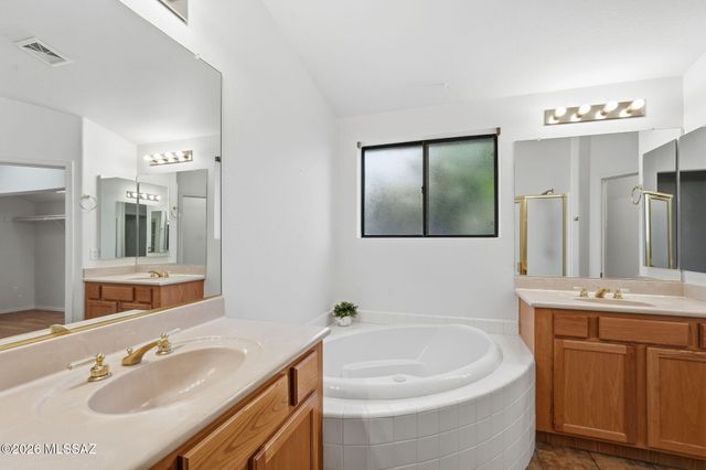 2125 E Cypress Canyon Drive, Green Valley, AZ 85614