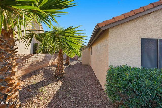 2125 E Cypress Canyon Drive, Green Valley, AZ 85614