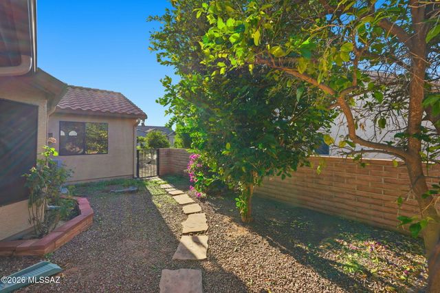 2125 E Cypress Canyon Drive, Green Valley, AZ 85614