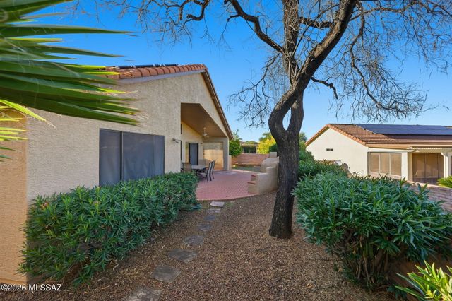 2125 E Cypress Canyon Drive, Green Valley, AZ 85614