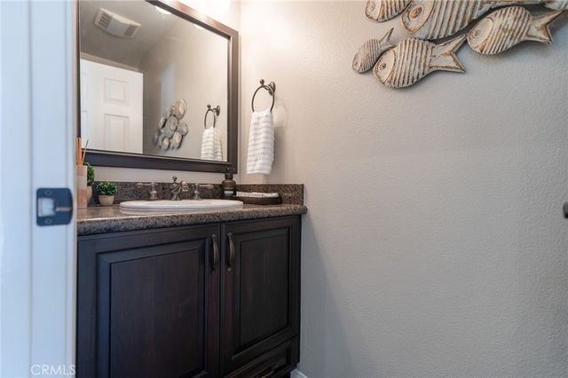 44 Willowbrook Lane, Rancho Santa Margarita, CA 92688