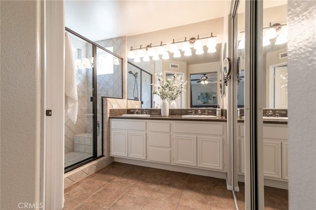 44 Willowbrook Lane, Rancho Santa Margarita, CA 92688