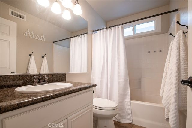 44 Willowbrook Lane, Rancho Santa Margarita, CA 92688