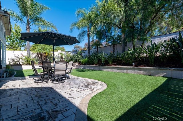 44 Willowbrook Lane, Rancho Santa Margarita, CA 92688