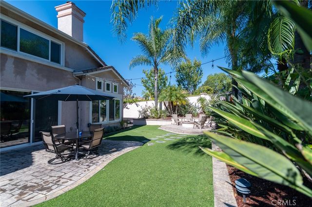 44 Willowbrook Lane, Rancho Santa Margarita, CA 92688