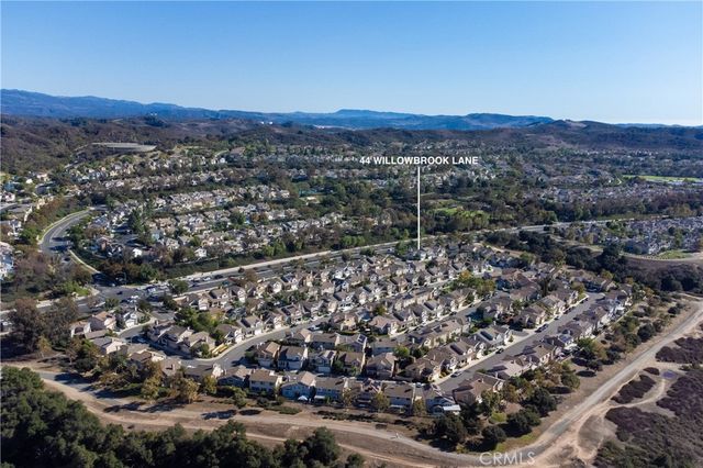 44 Willowbrook Lane, Rancho Santa Margarita, CA 92688