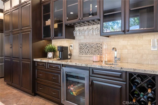 44 Willowbrook Lane, Rancho Santa Margarita, CA 92688