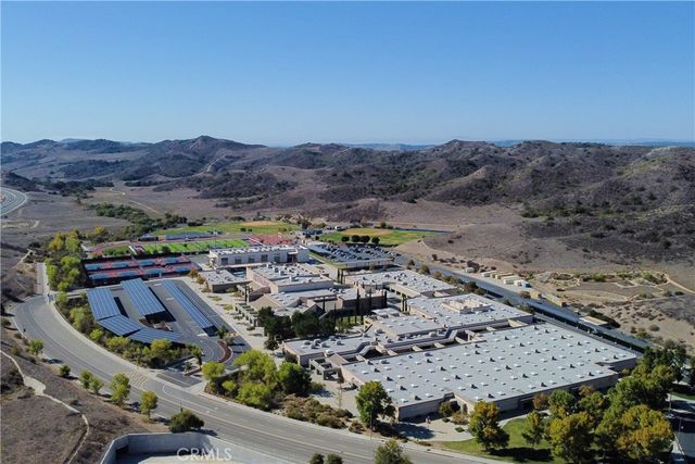 44 Willowbrook Lane, Rancho Santa Margarita, CA 92688