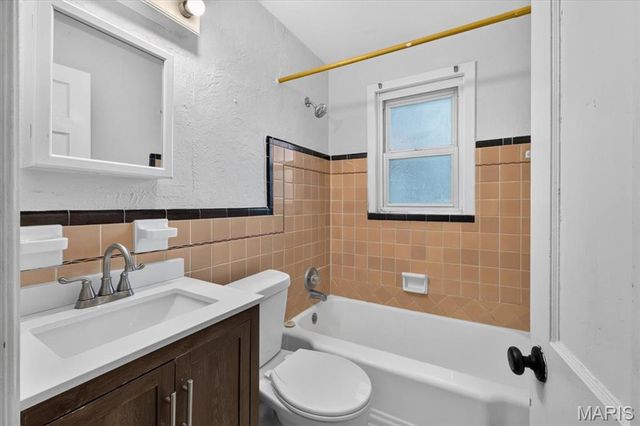 5658 Leverette Avenue, St Louis, MO 63136