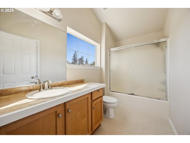 17723 Sw FALLING LEAF Ct, Beaverton, OR 97003