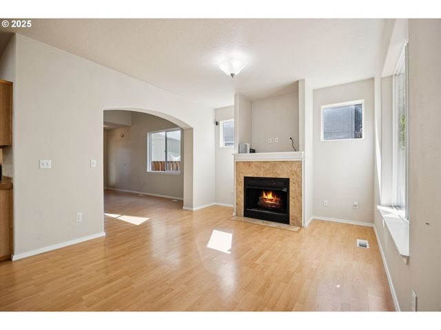 17723 Sw FALLING LEAF Ct, Beaverton, OR 97003