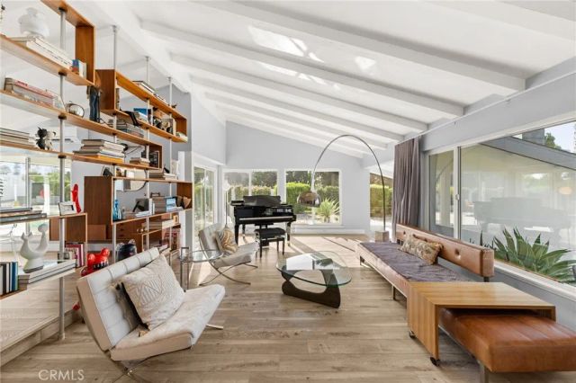 8601 Links Road, Buena Park, CA 90621