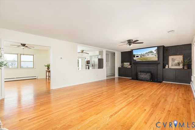 110 Grindstone Dr, Winchester, VA 22602