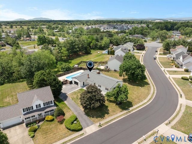110 Grindstone Dr, Winchester, VA 22602