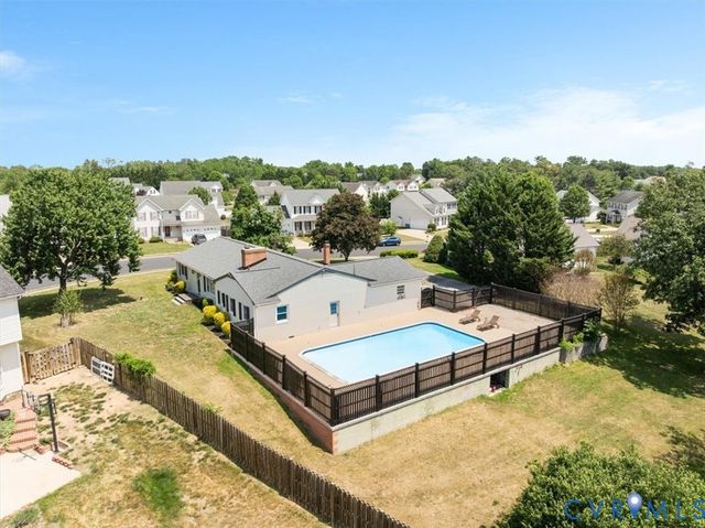 110 Grindstone Dr, Winchester, VA 22602