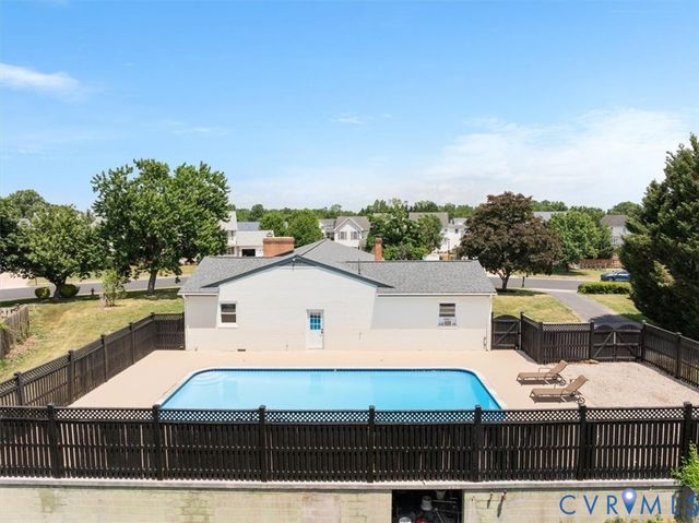 110 Grindstone Dr, Winchester, VA 22602