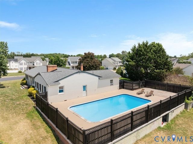 110 Grindstone Dr, Winchester, VA 22602