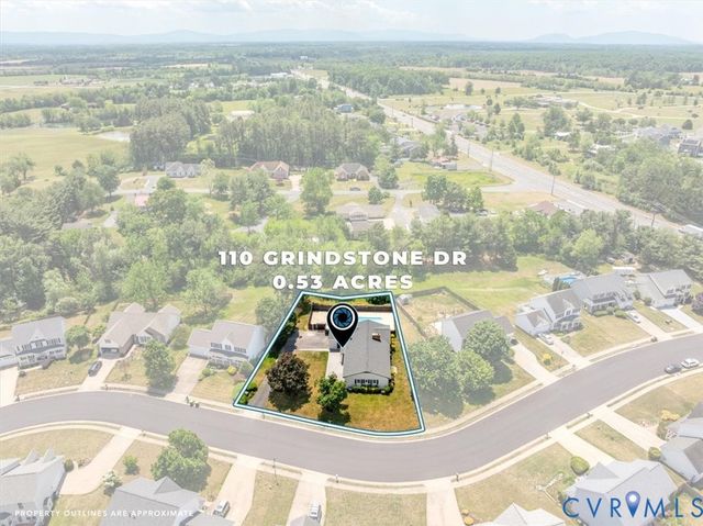 110 Grindstone Dr, Winchester, VA 22602