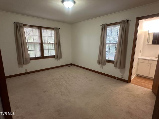 6765 Warrensburg Road, Mosheim, TN 37818