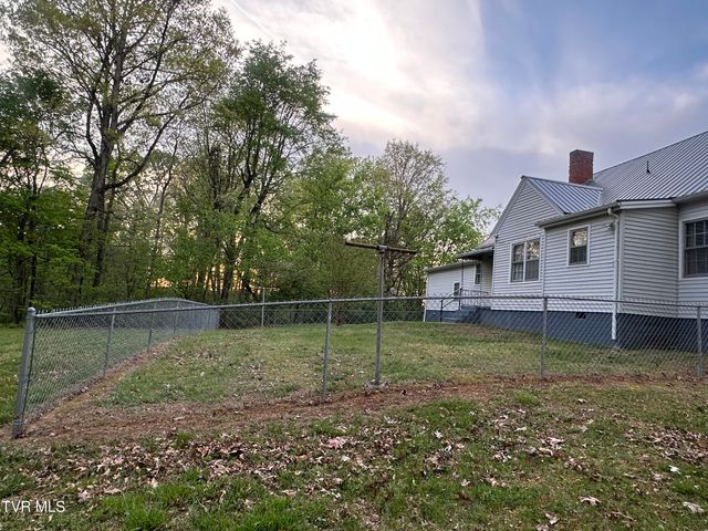 6765 Warrensburg Road, Mosheim, TN 37818