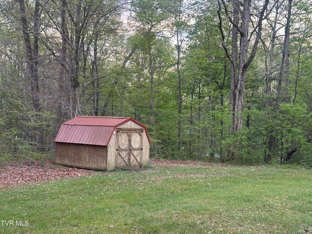 6765 Warrensburg Road, Mosheim, TN 37818