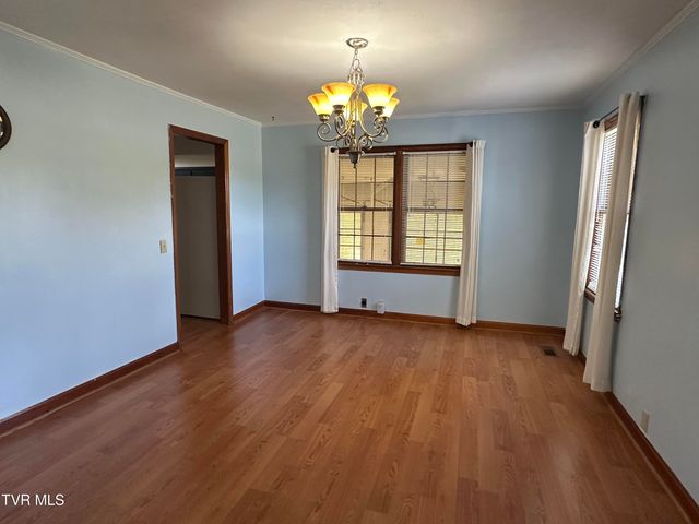 6765 Warrensburg Road, Mosheim, TN 37818