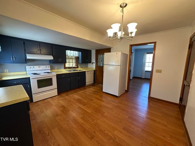 6765 Warrensburg Road, Mosheim, TN 37818