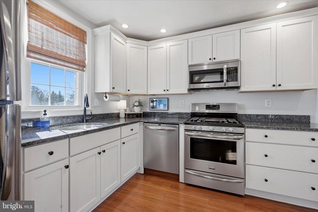 2899 PENNVIEW AVE, Broomall, PA 19008