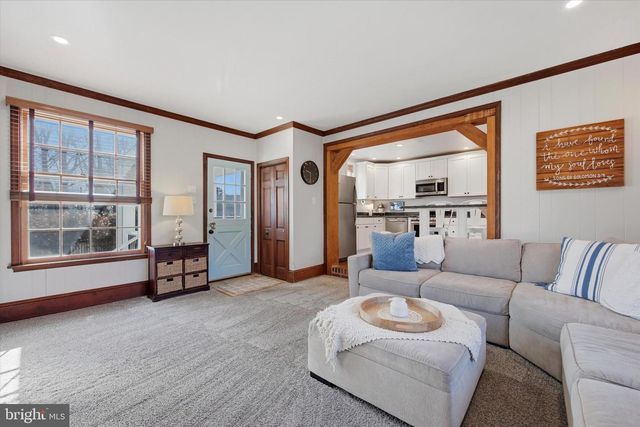 2899 PENNVIEW AVE, Broomall, PA 19008