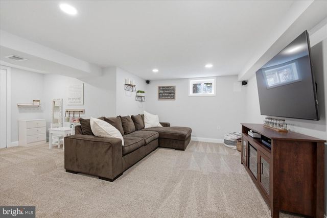 2899 PENNVIEW AVE, Broomall, PA 19008